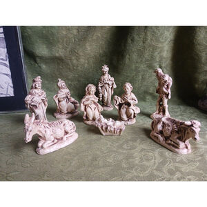Vintage Nativity Set Italy 9 Piece Ivory Resin Hand Painted